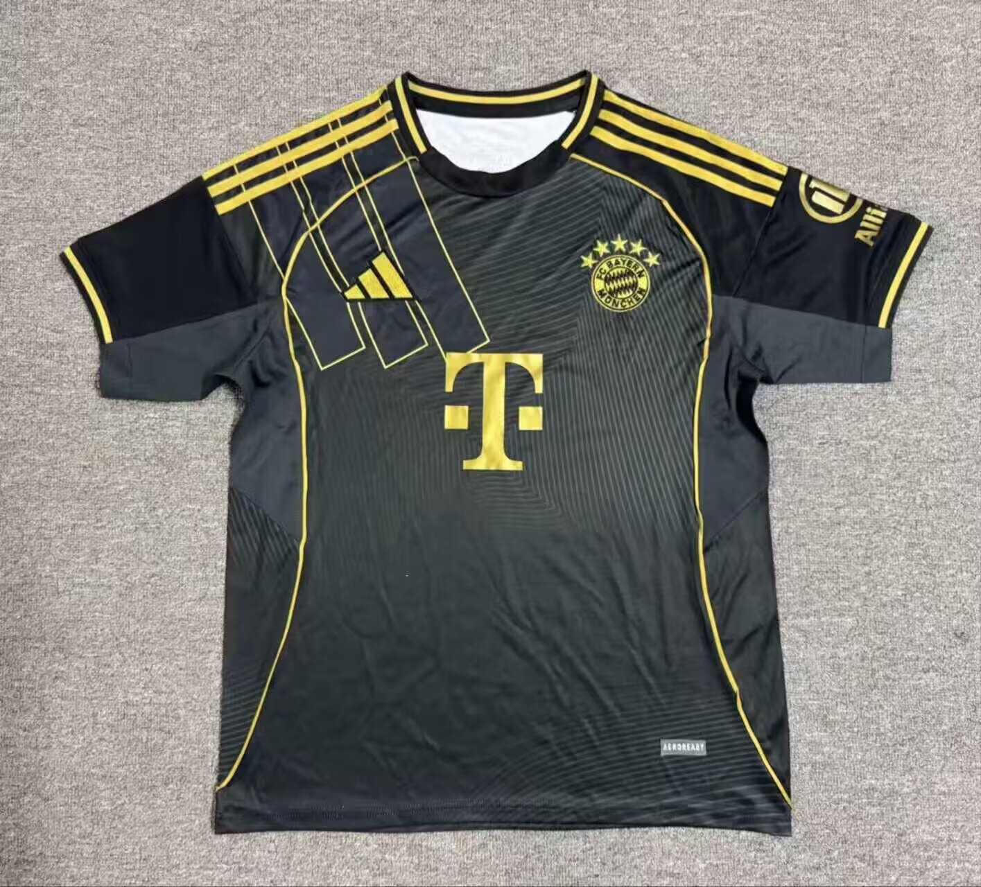 AAA Quality Bayern Munich 25/26 Special Black/Golden Jersey